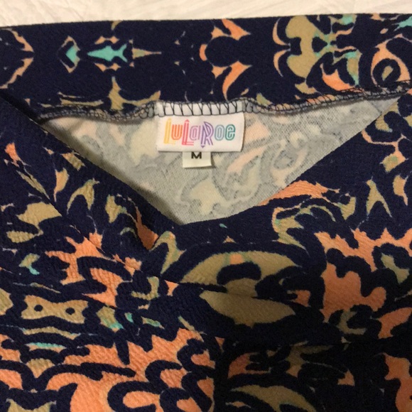 LulaRoe Cassie Skirt - Picture 2 of 3